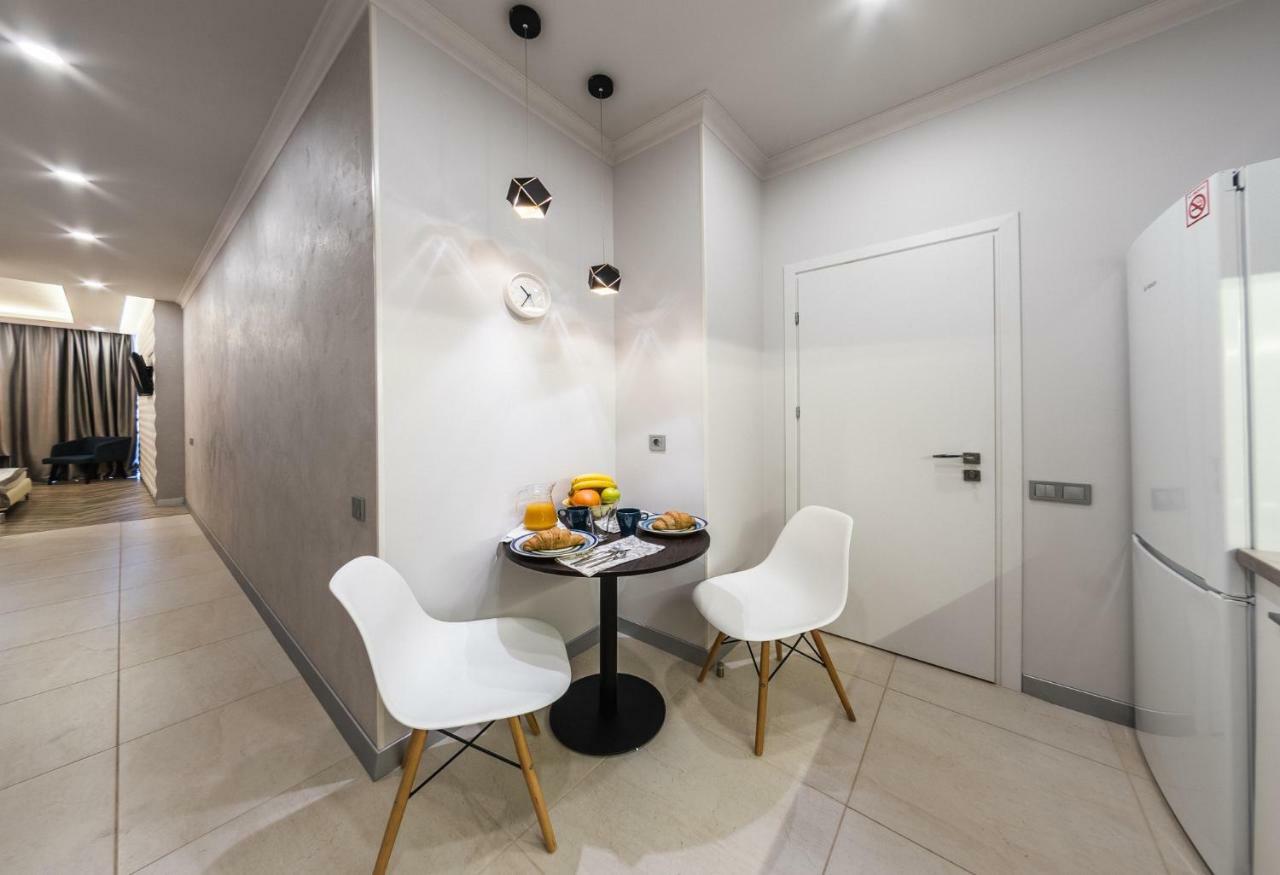 Gagarin Studio Apartment Odesa Exterior photo