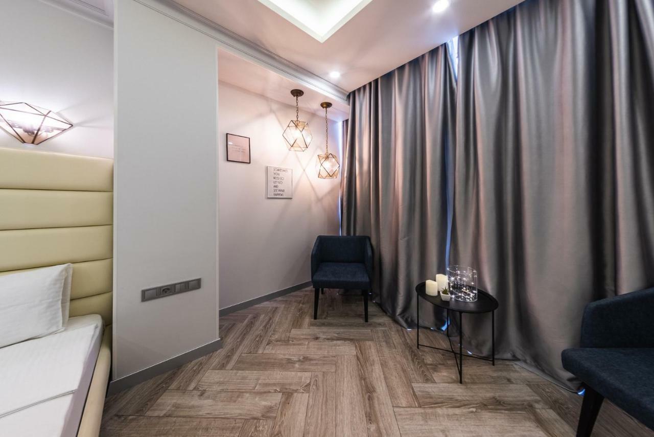 Gagarin Studio Apartment Odesa Exterior photo
